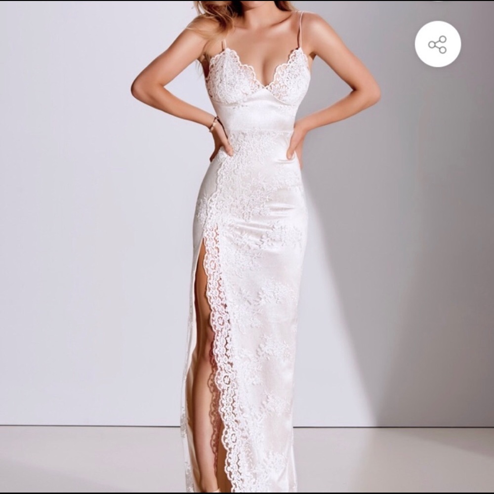 Gemeli Power White Lace Gown Size 2